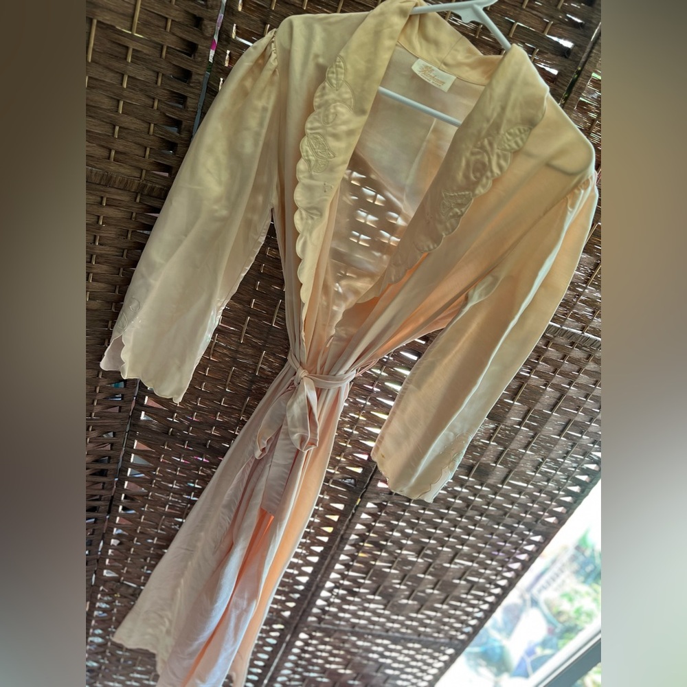 Vintage robe pale peach